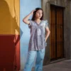 Blusa de con mangas de olán en tela mascota algodón en cuadros negros con blanco