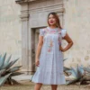 Vestido de Olánes con mangas de Olán en tela lino jaspeado color azul