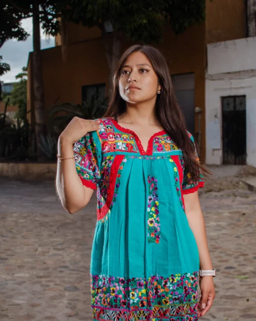 Vestido de gala San Antonino en tela lino color azul esmeralda