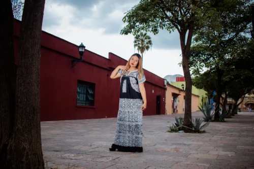 Vestido de gala San Antonino en tela popelina algodón color azul marino fuerte